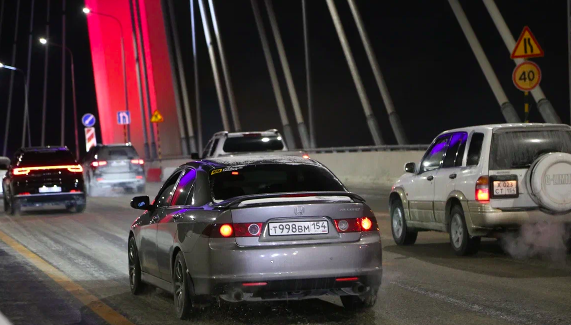 Фото В Новосибирске открыли проезд по четвертому мосту через Обь. Фоторепортаж 10